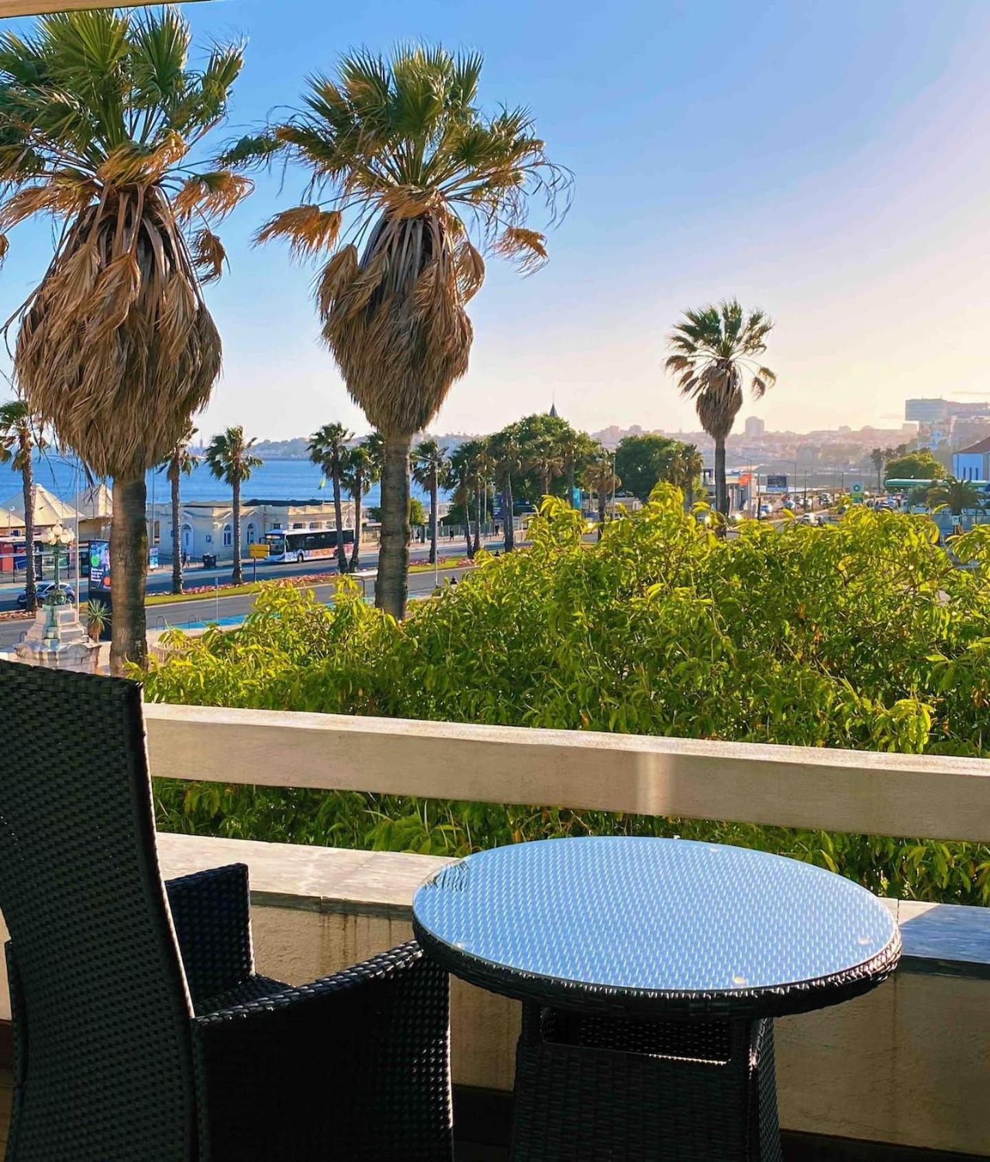 Sea View W Balcony 2 Mins Walk To Beach & Casino 埃斯托利尔 外观 照片